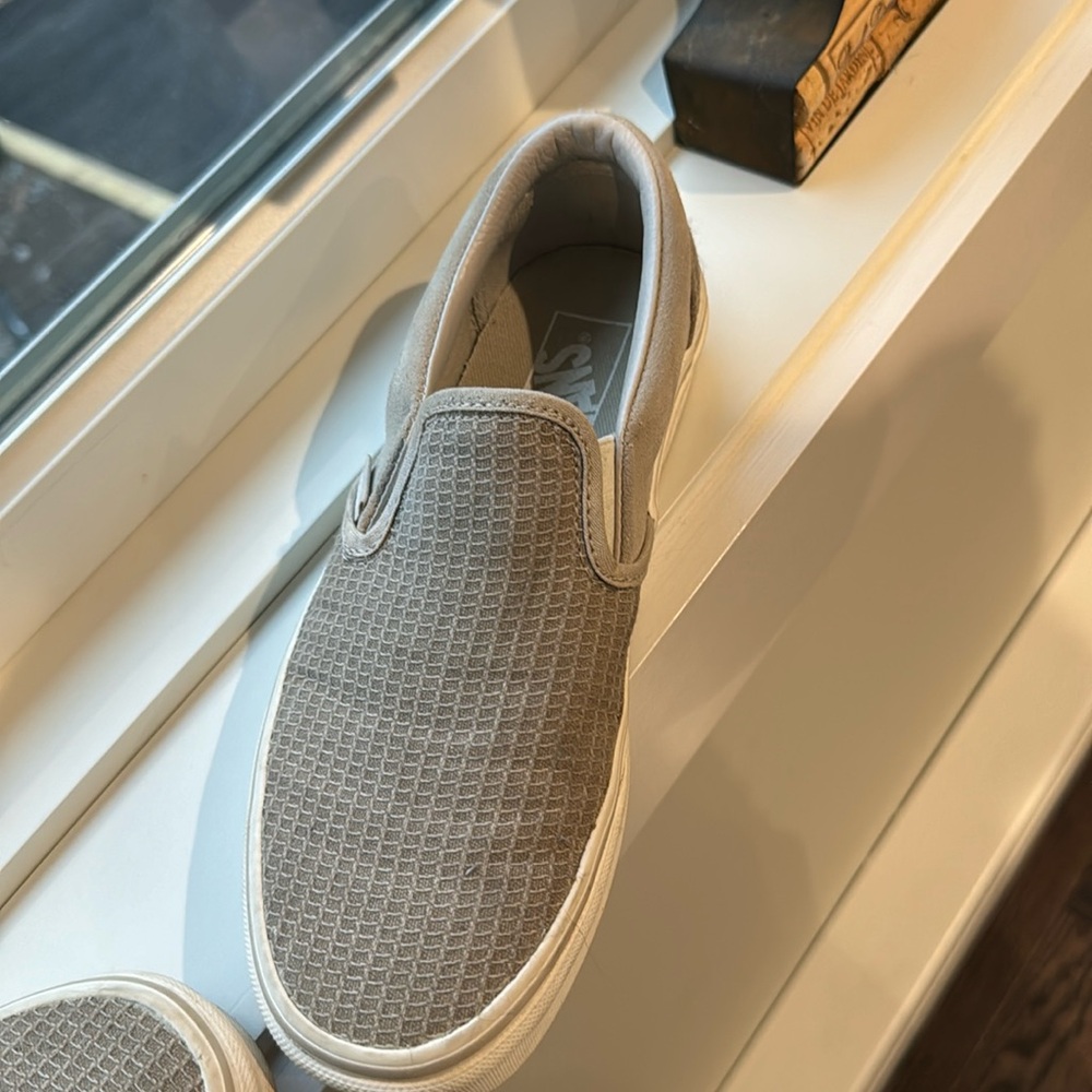 Vans like new worn once